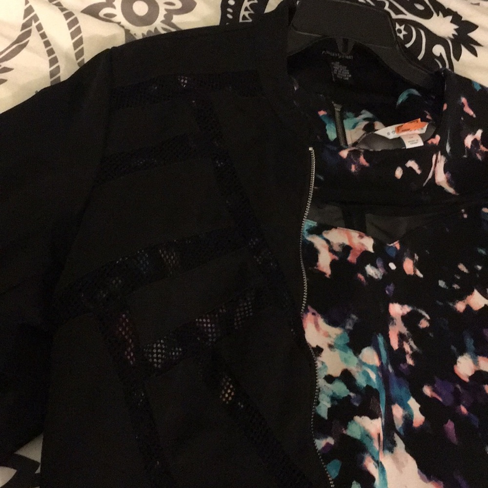 Black jacket - Picture 2 of 6